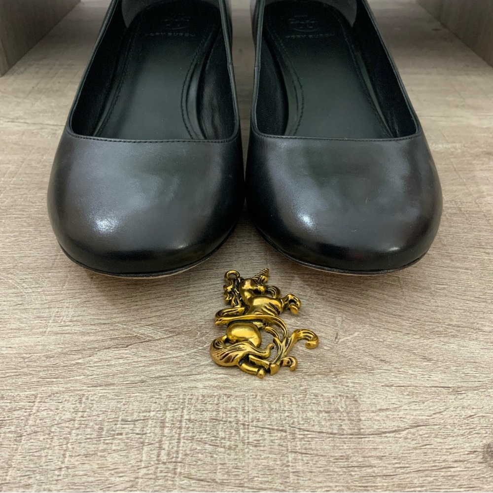 Tory Burch Elizabeth Black Leather Pumps Heels ~ Size 6.5 - Picture 8 of 12